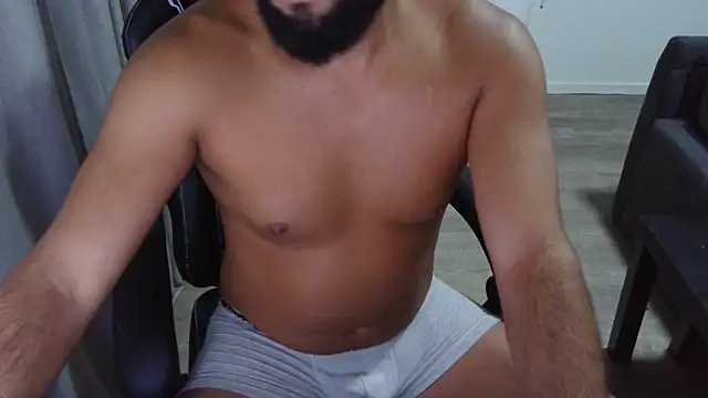 Milo9210 online show from October 2025 07:01:01 PM