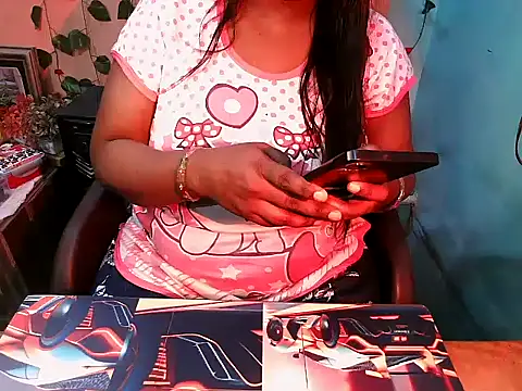 Snapshot of PREETI_BABY chatting on April 2026 06:17:01 AM PREETI BABY online show from April 2026 06:17:01 AM