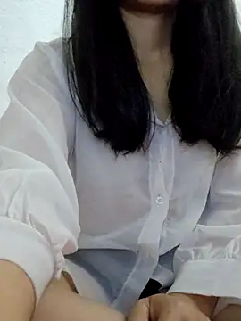 Maria2299 online show from April 2026 05:24:02 PM