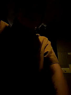 Snapshot of Bella_7777 chatting on October 2025 04:44:02 AM Bella 7777 online show from October 2025 04:44:02 AM