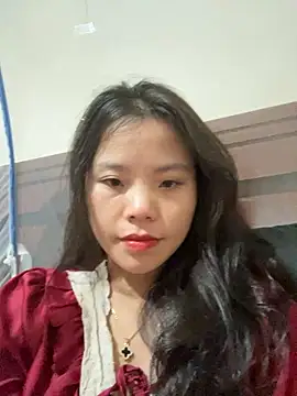 Snapshot of Bella_7777 chatting on October 2025 03:33:02 PM Bella 7777 online show from October 2025 03:33:02 PM