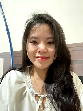 Snapshot of Bella_7777 chatting on October 2025 04:02:02 PM Bella 7777 online show from October 2025 04:02:02 PM