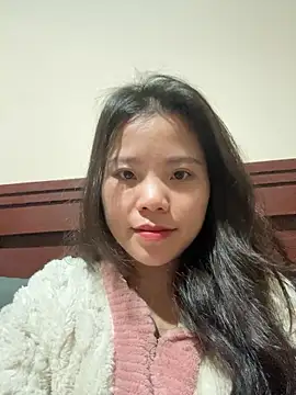 Snapshot of Bella_7777 chatting on January 2026 01:36:01 PM Bella 7777 online show from January 2026 01:36:01 PM