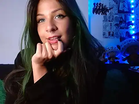 Chloe paytone online show from March 2026 10:28:01 PM