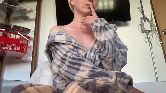 nyxofempusa online show from February 2026 09:19:02 PM