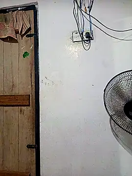 BabyHansi online show from March 2026 04:01:02 PM