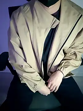 111owo111 online show from January 2026 12:43:02 PM