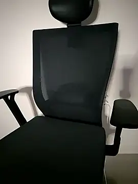 111owo111 online show from April 2026 03:38:02 PM