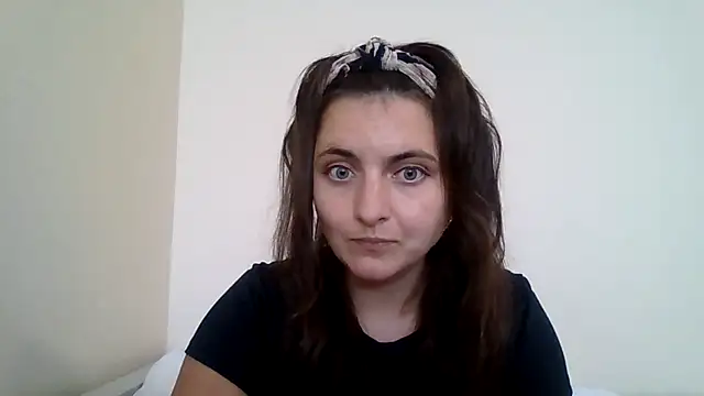 Snapshot of DInaraXRose chatting on September 2025 12:06:01 PM DInaraXRose online show from September 2025 12:06:01 PM