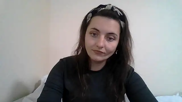 Snapshot of DInaraXRose chatting on October 2025 10:35:01 AM DInaraXRose online show from October 2025 10:35:01 AM