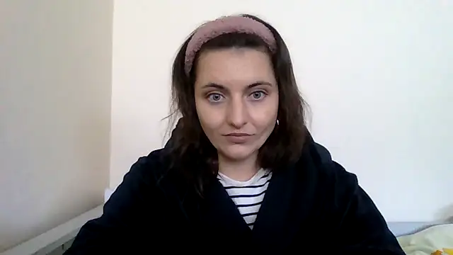 Snapshot of DInaraXRose chatting on October 2025 10:27:02 AM DInaraXRose online show from October 2025 10:27:02 AM