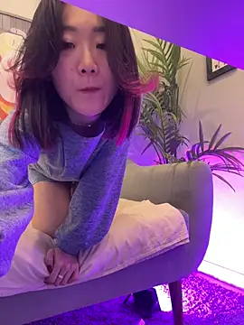 AikoYamada online show from November 2025 06:45:01 AM