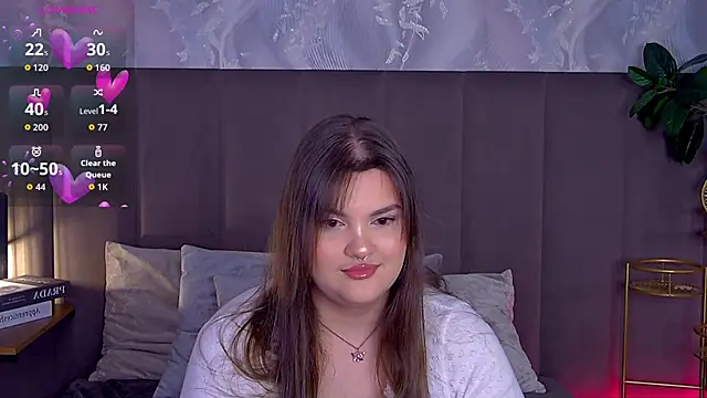 EmilyHyde online show from November 2025 08:30:01 PM