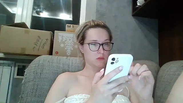 Snapshot of Jugira chatting on June 2026 10:30:01 PM Jugira online show from June 2026 10:30:01 PM
