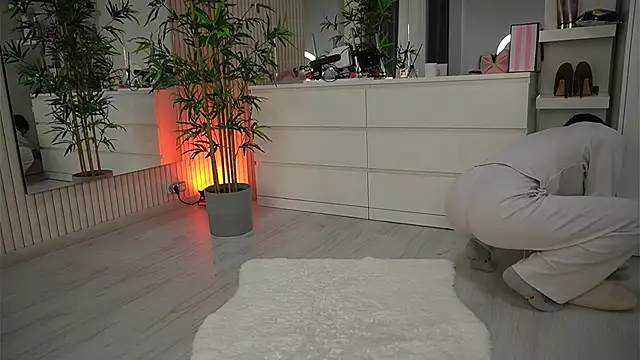 EmmaBlanco online show from April 2026 04:13:02 AM