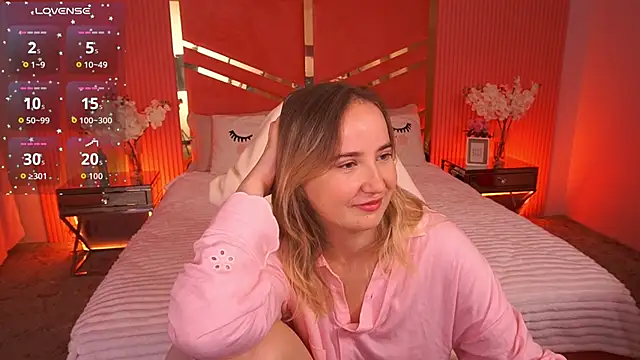 SofieBloom online show from October 2025 11:15:01 PM