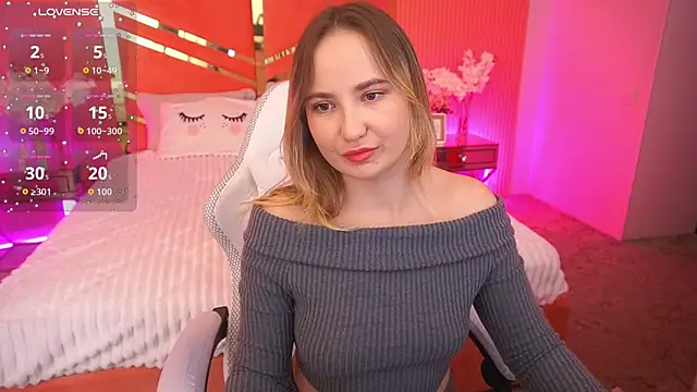 SofieBloom online show from November 2025 01:17:02 AM