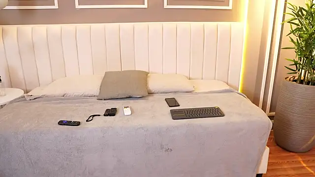 Ethan occonor online show from December 2025 06:16:01 PM