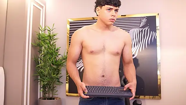 Snapshot of Ethan_occonor chatting on April 2026 01:28:01 PM Ethan occonor online show from April 2026 01:28:01 PM