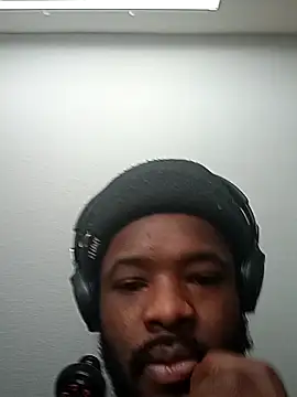 Snapshot of Kaalum561 chatting on November 2025 01:33:02 PM Kaalum561 online show from November 2025 01:33:02 PM