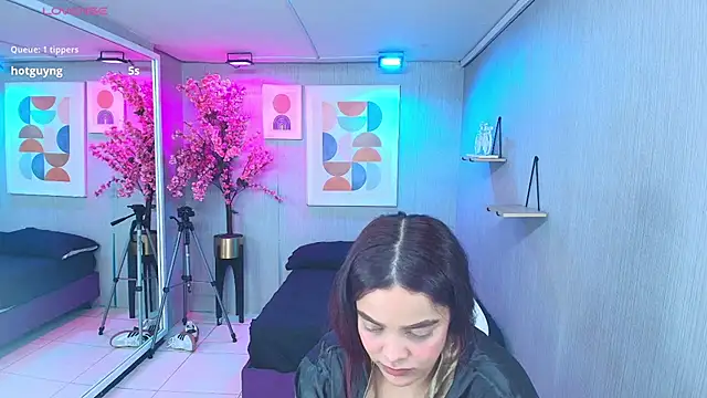 Maggy t18 online show from June 2026 03:07:01 PM