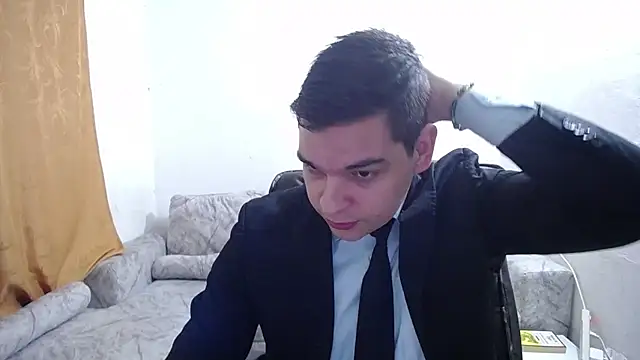 Victor Maitland online show from December 2025 03:34:01 AM