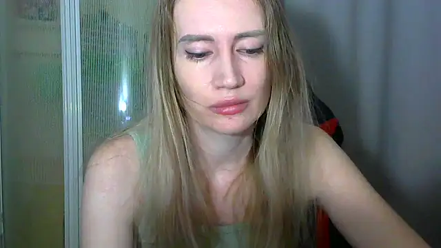 Snapshot of JessFoxxx chatting on February 2026 03:46:02 AM JessFoxxx online show from February 2026 03:46:02 AM