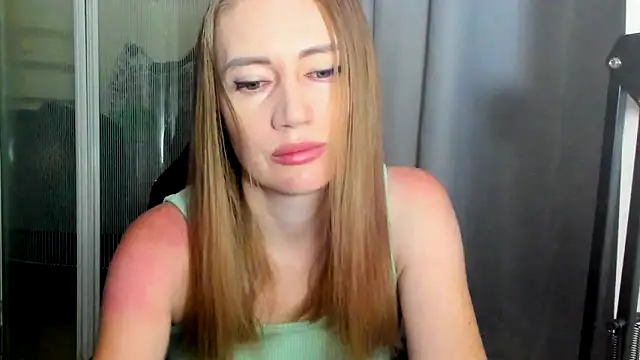 Snapshot of JessFoxxx chatting on June 2026 02:58:02 AM JessFoxxx online show from June 2026 02:58:02 AM