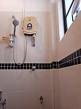 lirz06 online show from March 2026 09:14:01 AM