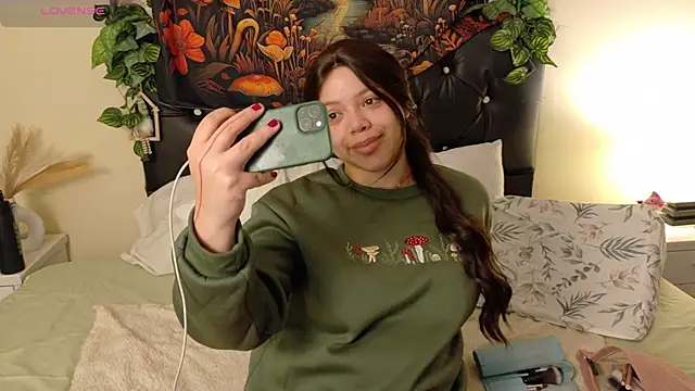 Amanda sweet online show from October 2025 01:09:02 PM