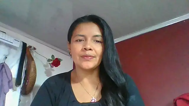 Snapshot of DianaOchoa_ chatting on May 2026 08:28:02 PM DianaOchoa online show from May 2026 08:28:02 PM