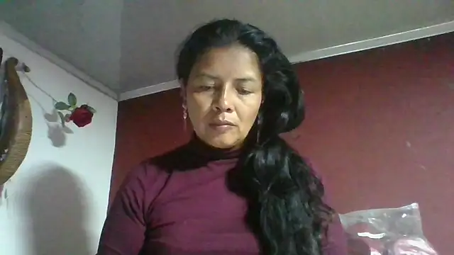 Snapshot of DianaOchoa_ chatting on May 2026 11:43:02 PM DianaOchoa online show from May 2026 11:43:02 PM