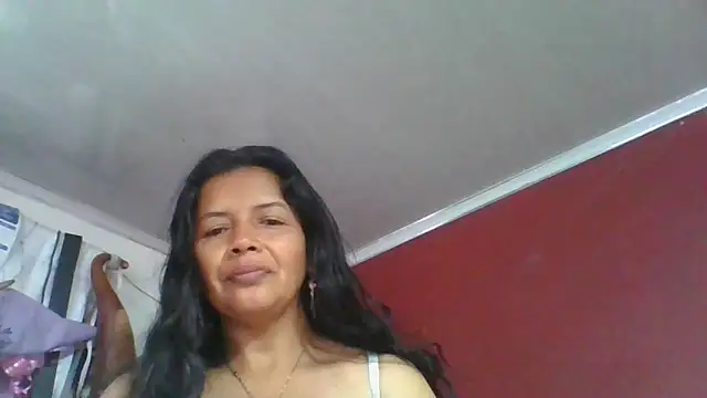 Snapshot of DianaOchoa_ chatting on May 2026 11:51:02 AM DianaOchoa online show from May 2026 11:51:02 AM
