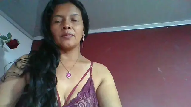 Snapshot of DianaOchoa_ chatting on May 2026 10:28:02 PM DianaOchoa online show from May 2026 10:28:02 PM