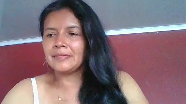 Snapshot of DianaOchoa_ chatting on June 2026 08:40:02 PM DianaOchoa online show from June 2026 08:40:02 PM