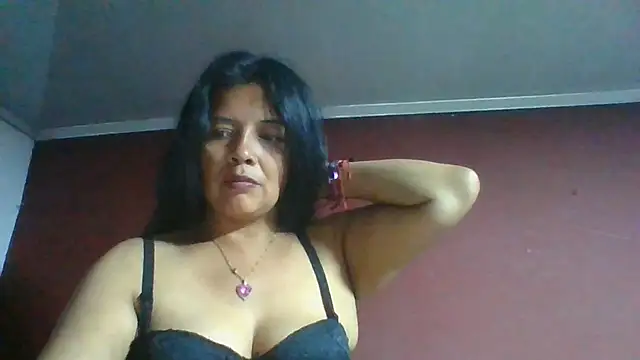 Snapshot of DianaOchoa_ chatting on June 2026 03:16:01 AM DianaOchoa online show from June 2026 03:16:01 AM