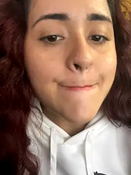 candy  fox  online show from September 2025 09:53:01 PM