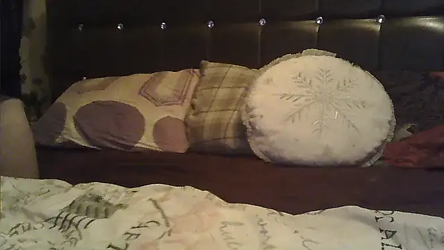 SmileCamille online show from November 2025 03:14:02 PM