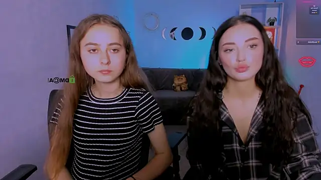 Snapshot of miki-niki chatting on October 2025 02:15:02 PM miki-niki online show from October 2025 02:15:02 PM