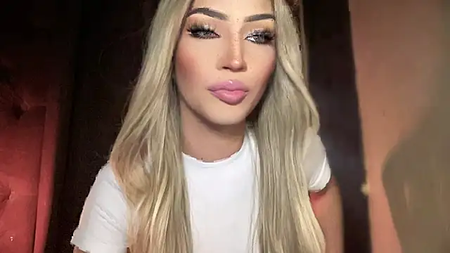 Snapshot of Alicegreenexx chatting on July 2026 12:12:01 PM Alicegreenexx online show from July 2026 12:12:01 PM