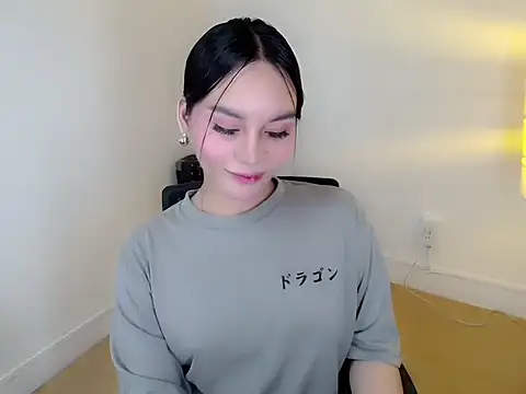 Snapshot of holly_tabby chatting on February 2026 09:18:01 PM holly tabby online show from February 2026 09:18:01 PM