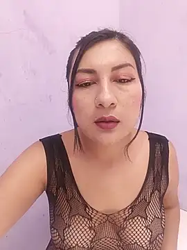 lunna 07 online show from July 2026 05:15:02 PM