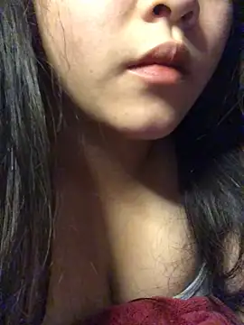 Snapshot of Tiiahpu chatting on November 2025 09:28:01 PM Tiiahpu online show from November 2025 09:28:01 PM