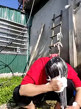 yoowwmr online show from December 2025 07:37:01 AM