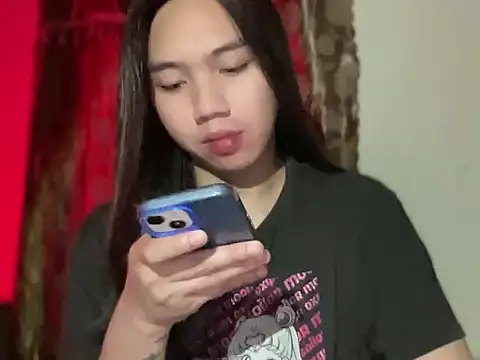 kat mire online show from December 2025 04:57:02 PM