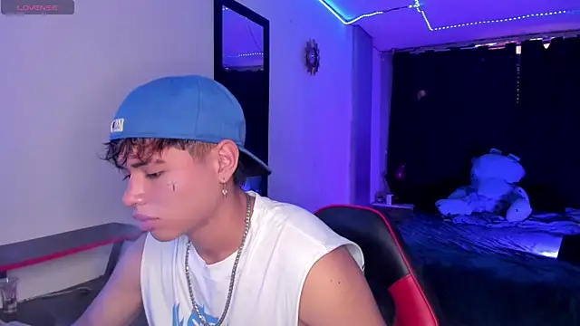 Snapshot of Jostin18 chatting on September 2025 02:41:01 PM Jostin18 online show from September 2025 02:41:01 PM