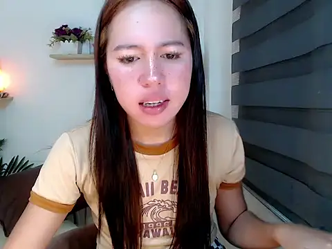 kimbratx online show from April 2026 10:14:02 PM