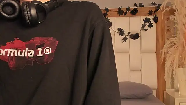 Daphne And Roger online show from January 2026 11:14:02 AM