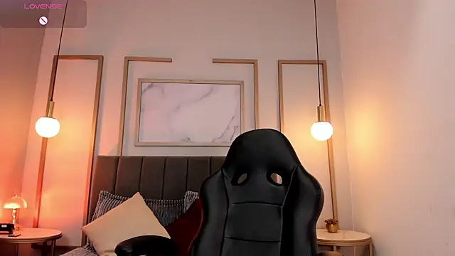 ivy collins  online show from February 2026 08:56:01 PM