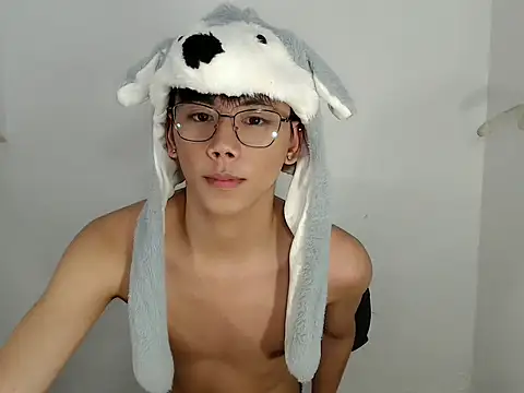 Snapshot of ynotyu chatting on February 2026 05:17:02 PM ynotyu online show from February 2026 05:17:02 PM